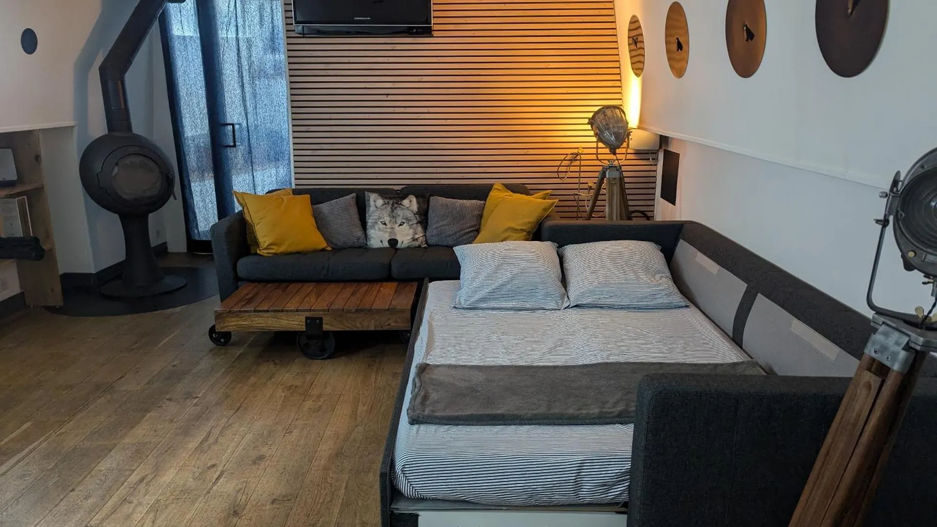 Parisiandaydreamhouseboat *