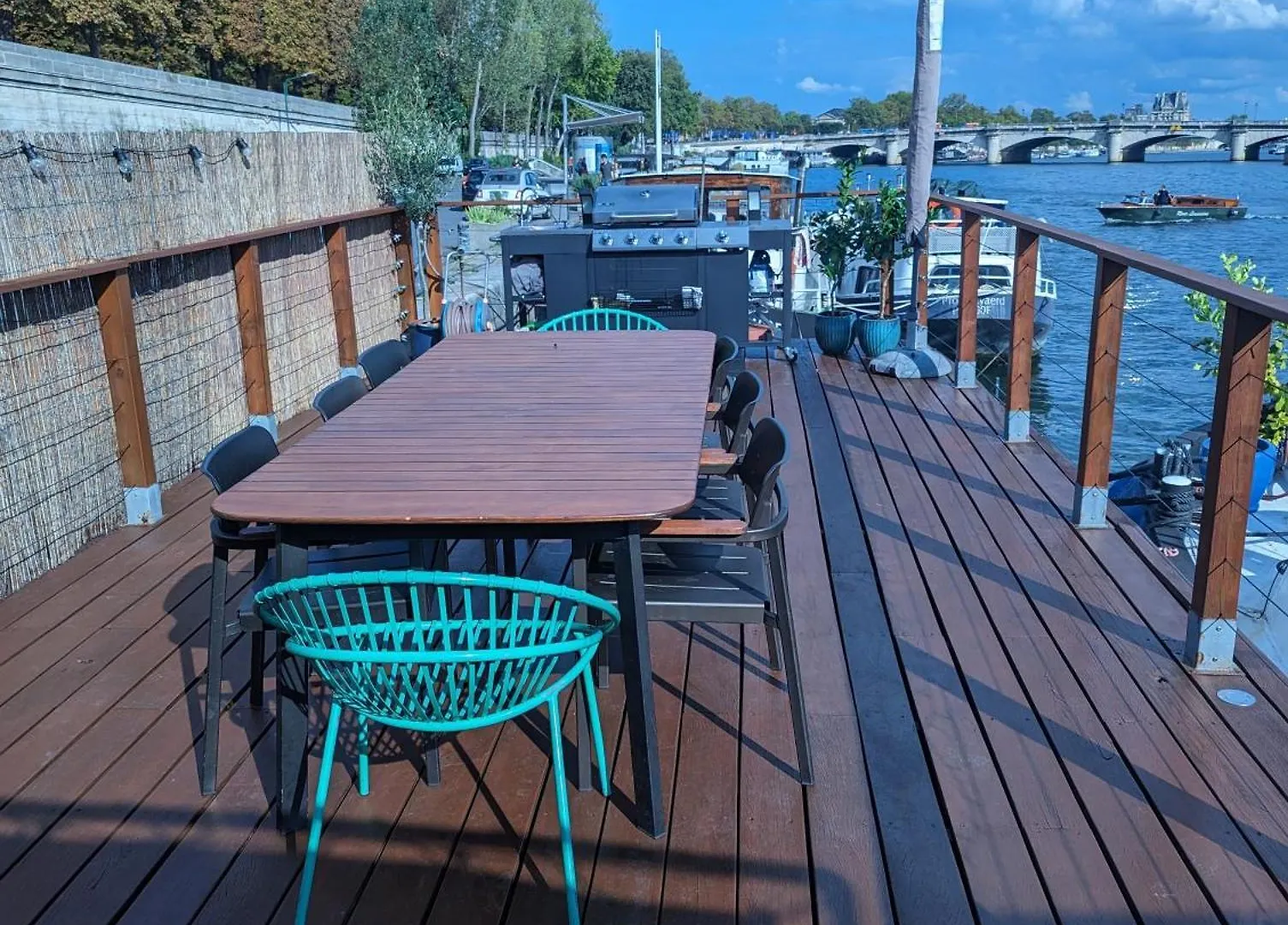 Parisiandaydreamhouseboat Paris